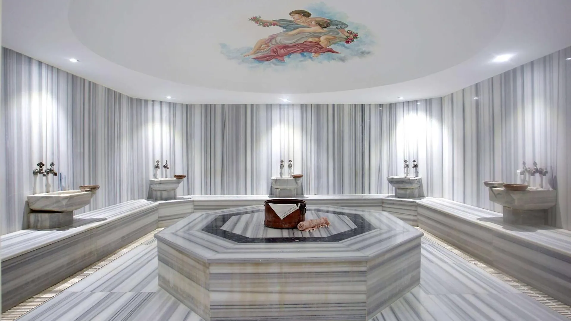 Ramada By Wyndham Istanbul Taksim Ξενοδοχείο