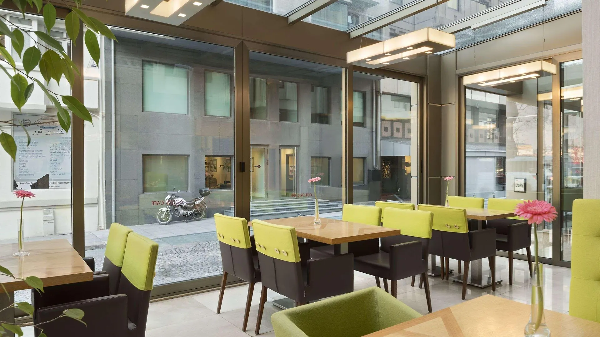 Ramada By Wyndham Istanbul Taksim Hotel