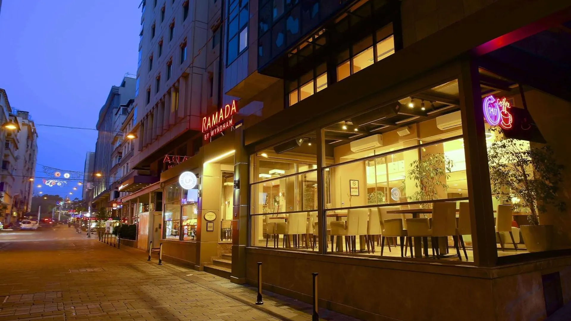 Ramada By Wyndham Istanbul Taksim Hotel