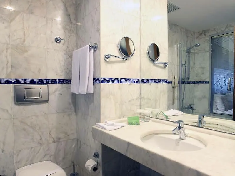 Ramada By Wyndham Istanbul Taksim Hotel