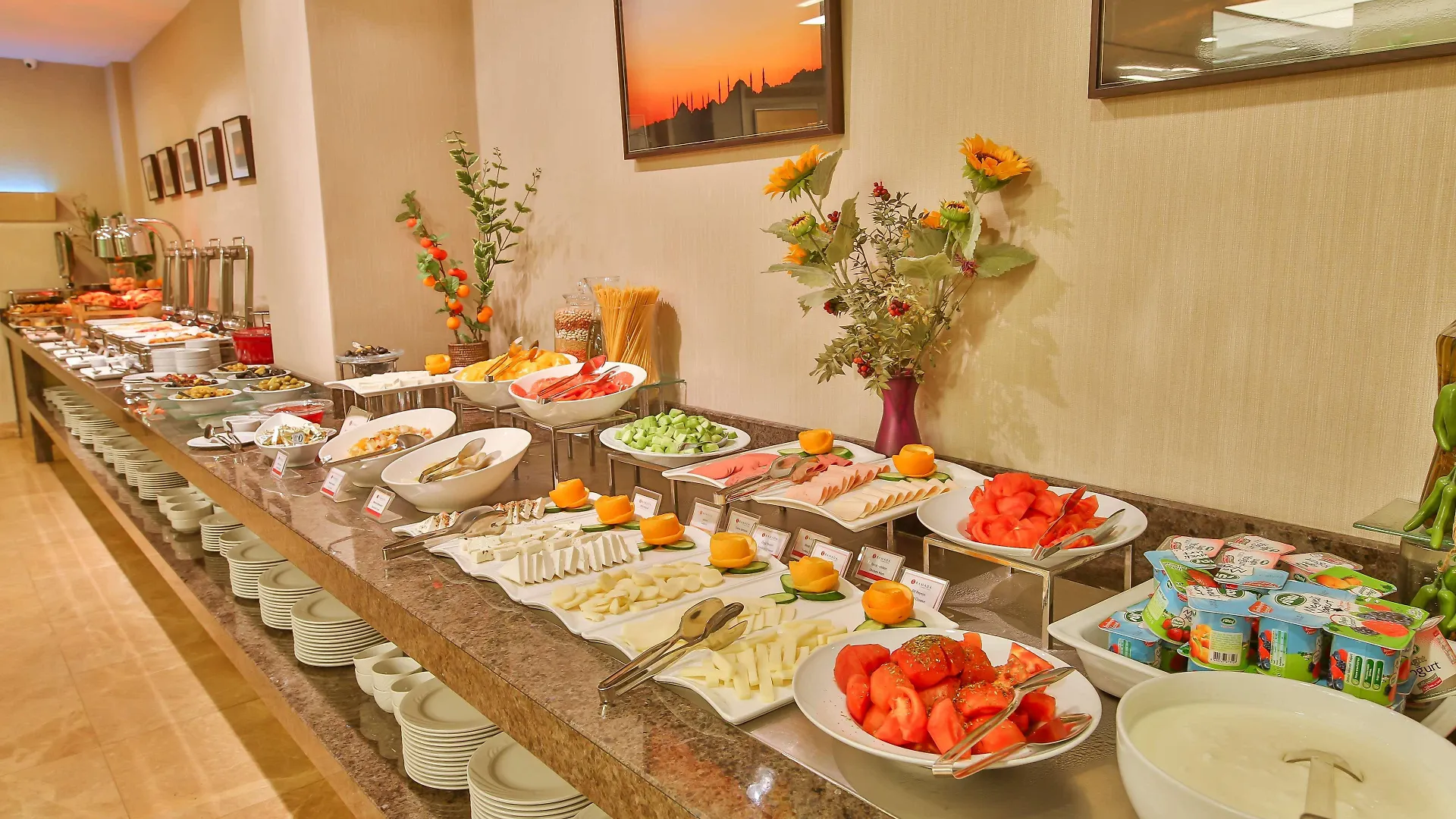 מלון Ramada By Wyndham Istanbul Taksim