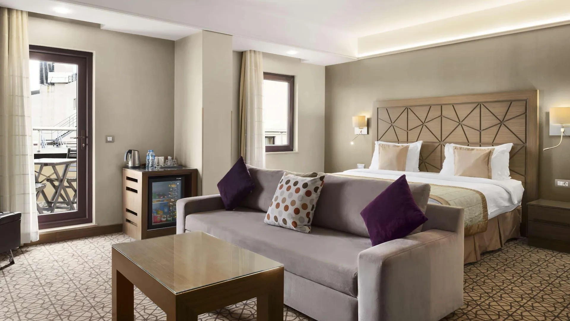 מלון Ramada By Wyndham Istanbul Taksim טורקיה