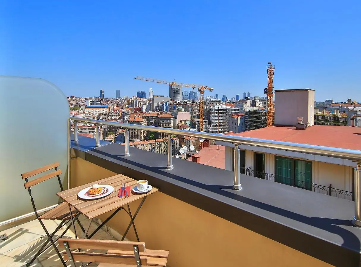 מלון Ramada By Wyndham Istanbul Taksim 4*,  טורקיה