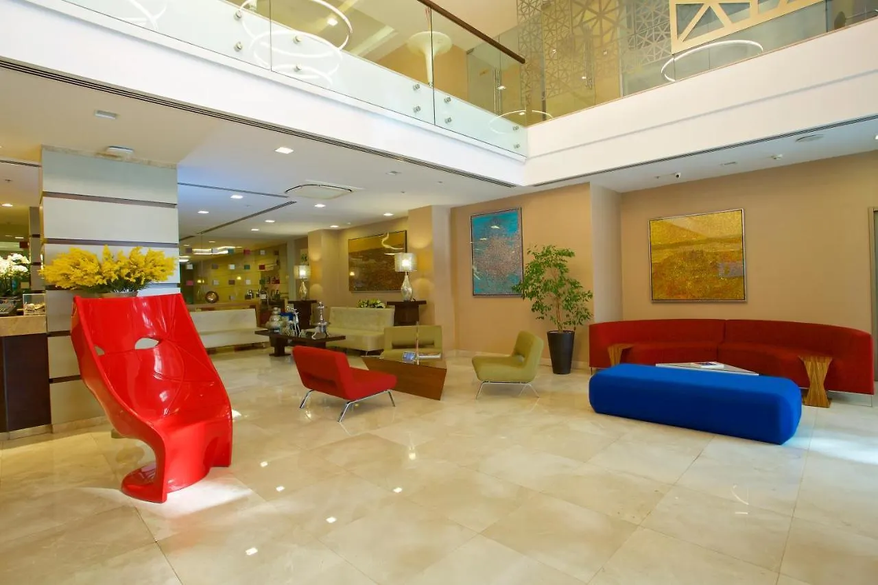מלון Ramada By Wyndham Istanbul Taksim